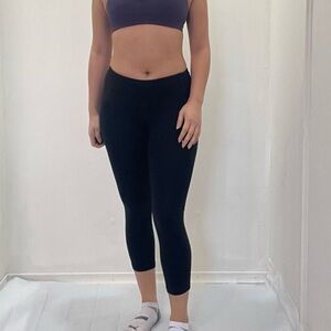 🖤 Nike 3/4 Black Leggings – Women’s XS 🖤